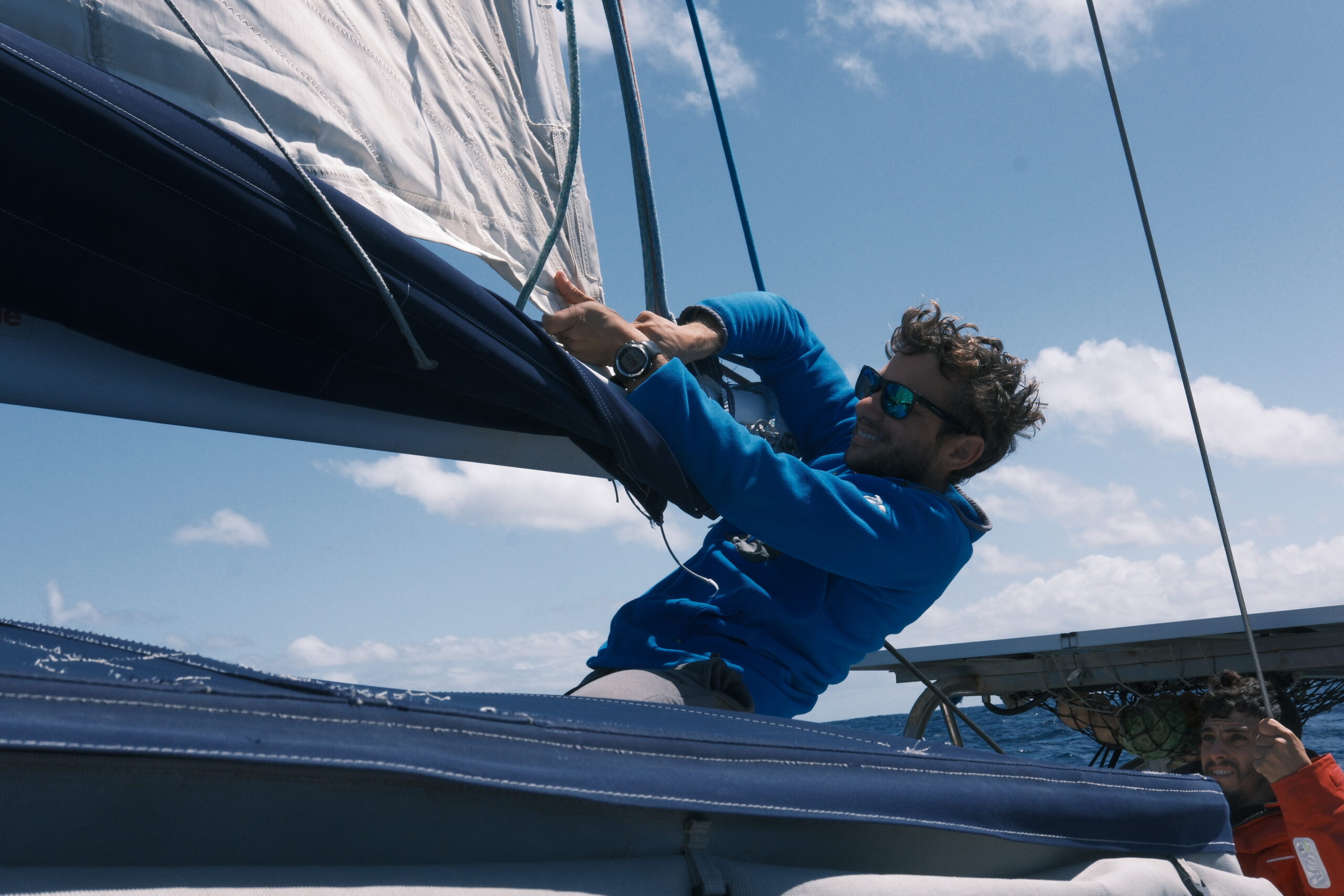 דניאל פינסקי על הסירה